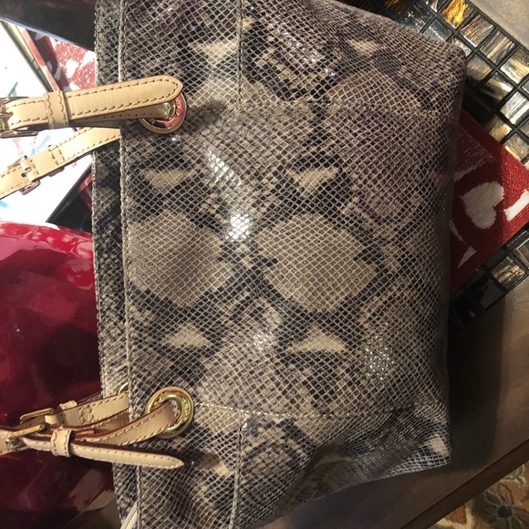 MK boots and purses all authentic. - Picture 6 of 8